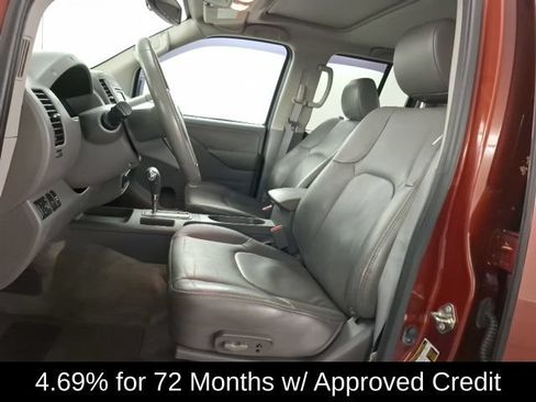 Used 2017 Nissan Frontier SL w/ Moonroof Package RWD image 14
