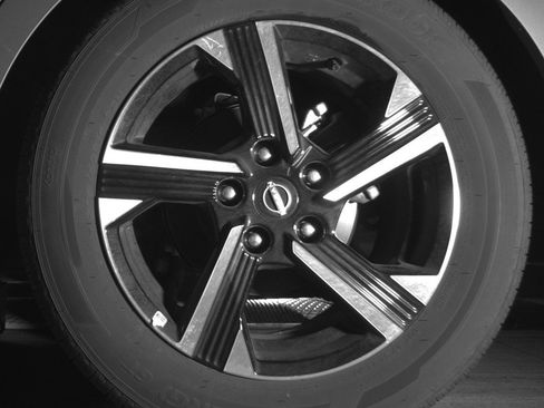Used 2025 Nissan Sentra SV FWD image 14