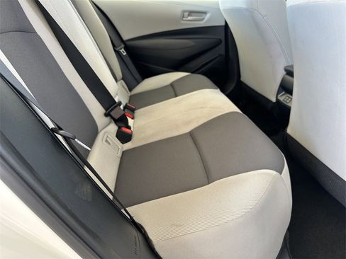 Used 2024 Toyota Corolla LE image 31