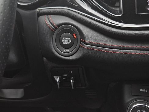 Used 2024 Dodge Durango GT RWD image 26