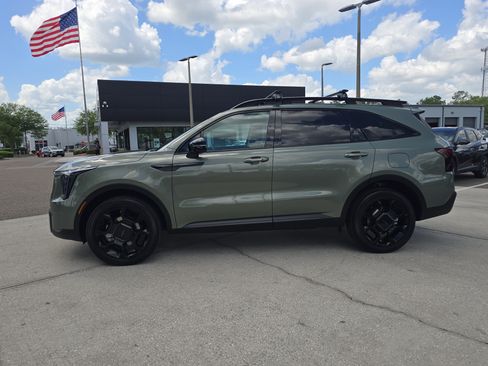 Certified 2025 Kia Sorento X-Line EX image 5