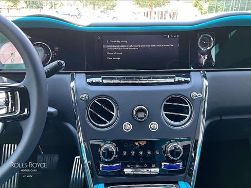 Certified 2025 Rolls-Royce Cullinan AWD/4WD image 7