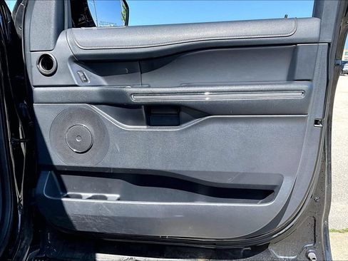Used 2024 Ford Expedition Max XLT AWD/4WD image 23