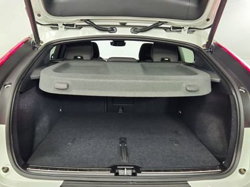 Certified 2023 Volvo C40 P8 Recharge Ultimate AWD/4WD image 38