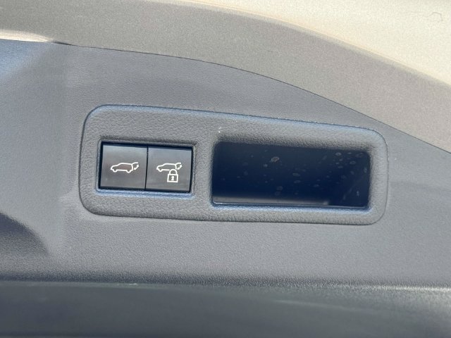 Used 2023 Toyota bZ4X AWD w/ Weather Package image 14