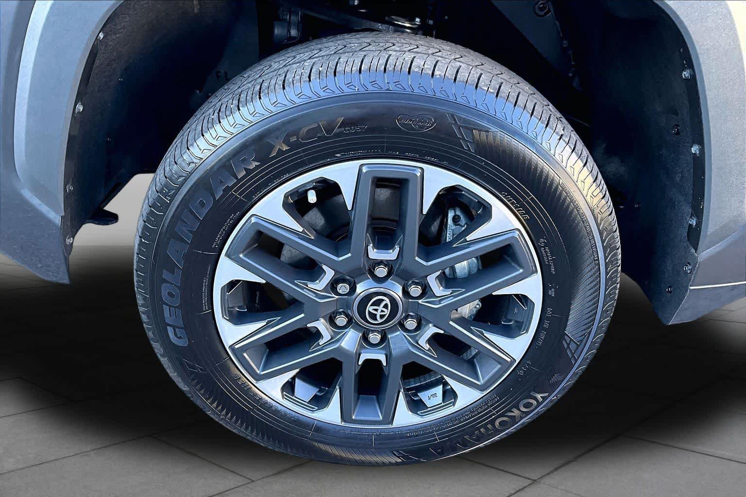 Certified 2025 Toyota Tundra Limited AWD/4WD image 11