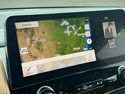 Used 2024 INFINITI QX80 Sensory image 12