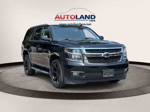 Used 2019 Chevrolet Tahoe LT w/ Luxury Package AWD/4WD image 2