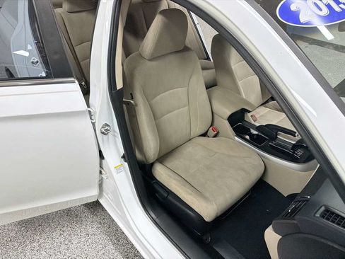 Used 2013 Honda Accord EX image 33