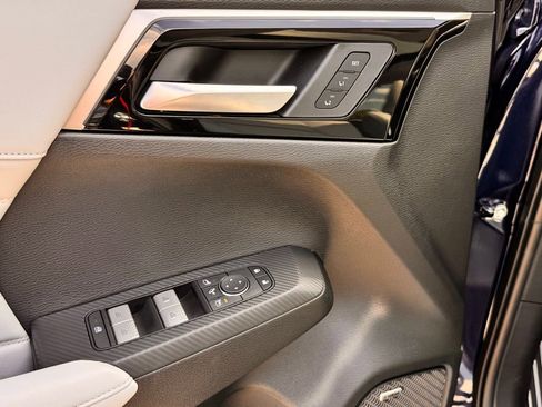 New 2026 Mitsubishi Outlander SEL FWD image 34