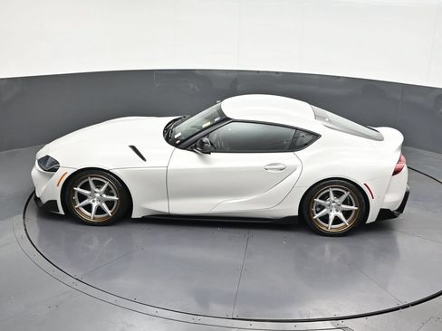 Used 2021 Toyota Supra w/ Safety & Technology Package RWD image 16