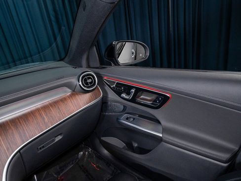 New 2026 Mercedes-Benz GLC 300 image 22