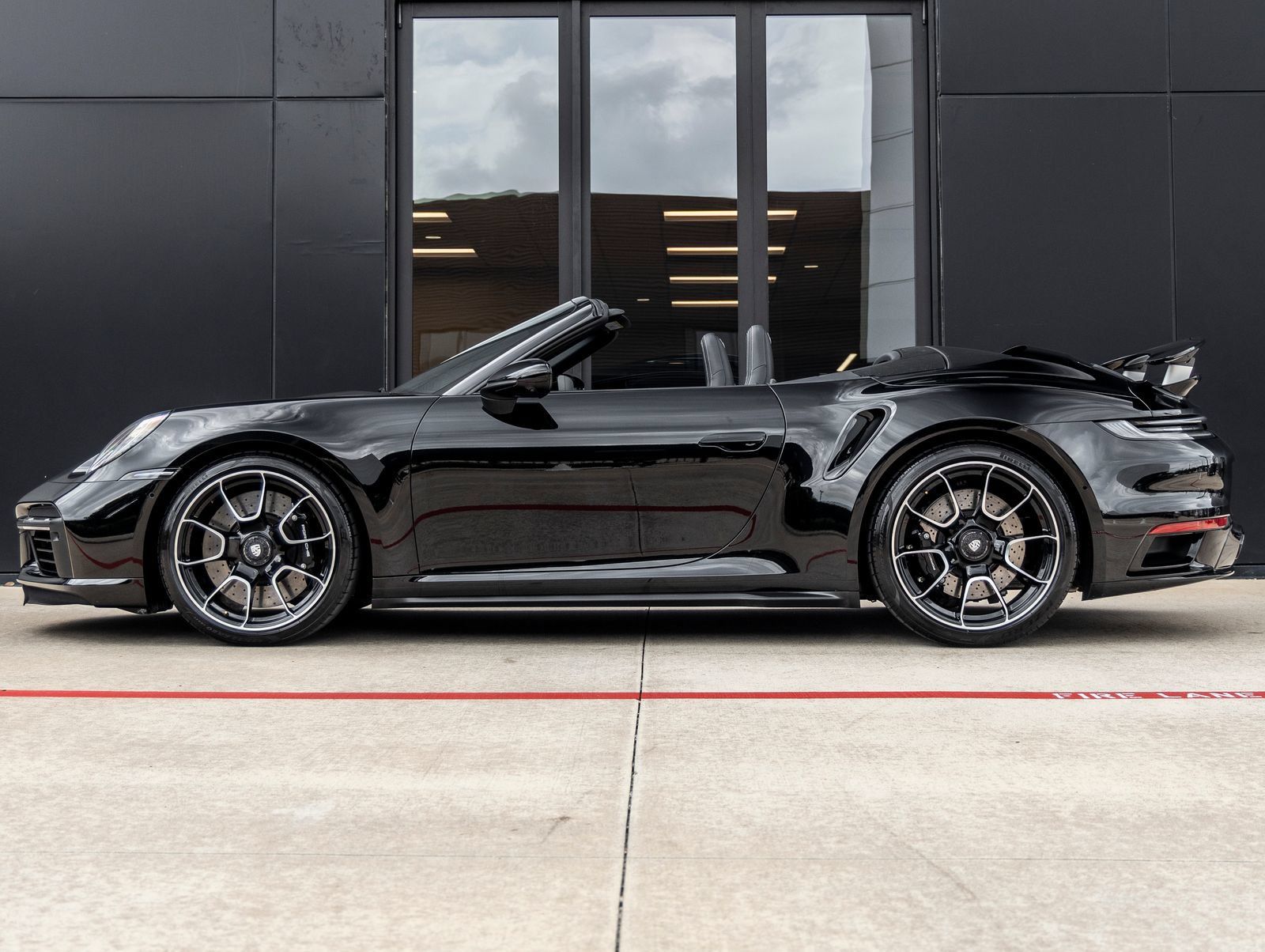 Certified 2024 Porsche 911 Turbo AWD/4WD image 2