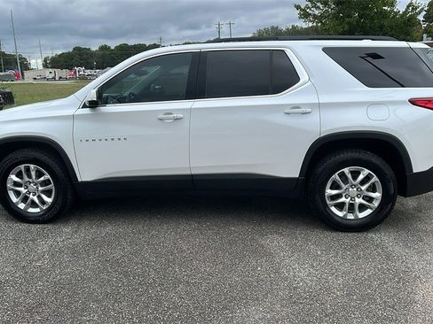 Used 2019 Chevrolet Traverse LT image 8