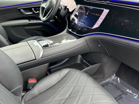 New 2026 Mercedes-Benz EQS 550 4MATIC SUV image 27