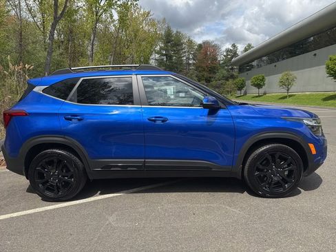 Certified 2025 Kia Seltos X-Line AWD/4WD image 3