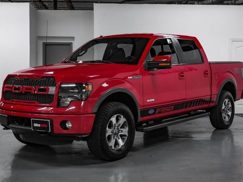 Used 2014 Ford F150 FX4 w/ Equipment Group 402A Luxury AWD/4WD image 6
