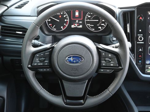 Used 2025 Subaru Forester Premium image 17