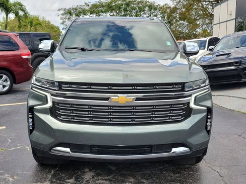 Used 2023 Chevrolet Suburban Premier AWD/4WD image 2