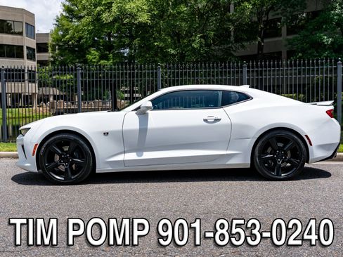 Used 2017 Chevrolet Camaro SS RWD image 9