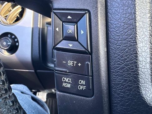 Used 2017 Ford Expedition EL XLT RWD image 21