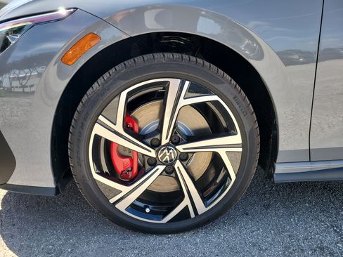 New 2025 Volkswagen GTI SE image 10