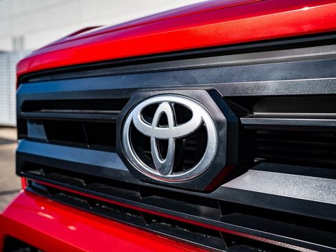 Used 2025 Toyota Tacoma SR image 3