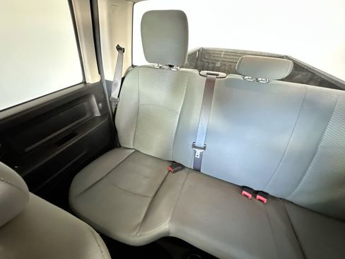 Used 2016 RAM 3500 Tradesman w/ Chrome Appearance Group AWD/4WD image 12