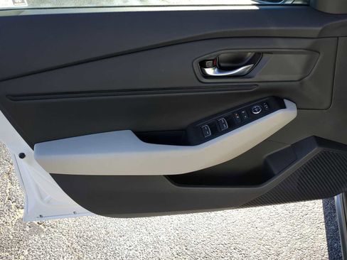 New 2025 Honda Accord SE image 11