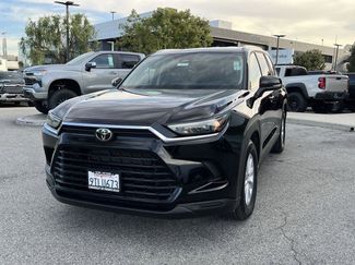 Used 2025 Toyota Grand Highlander XLE SUV video 1