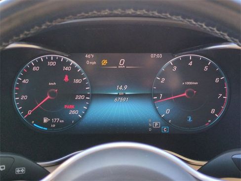 Used 2021 Mercedes-Benz GLC 300 4MATIC image 15