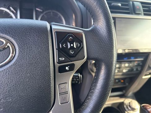 Used 2020 Toyota 4Runner Limited AWD/4WD image 25