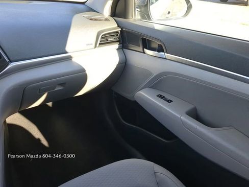 Used 2020 Hyundai Elantra SEL image 16