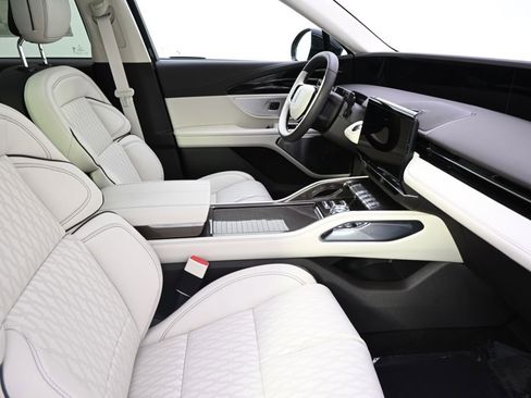 New 2026 Lincoln Nautilus Black Label image 16