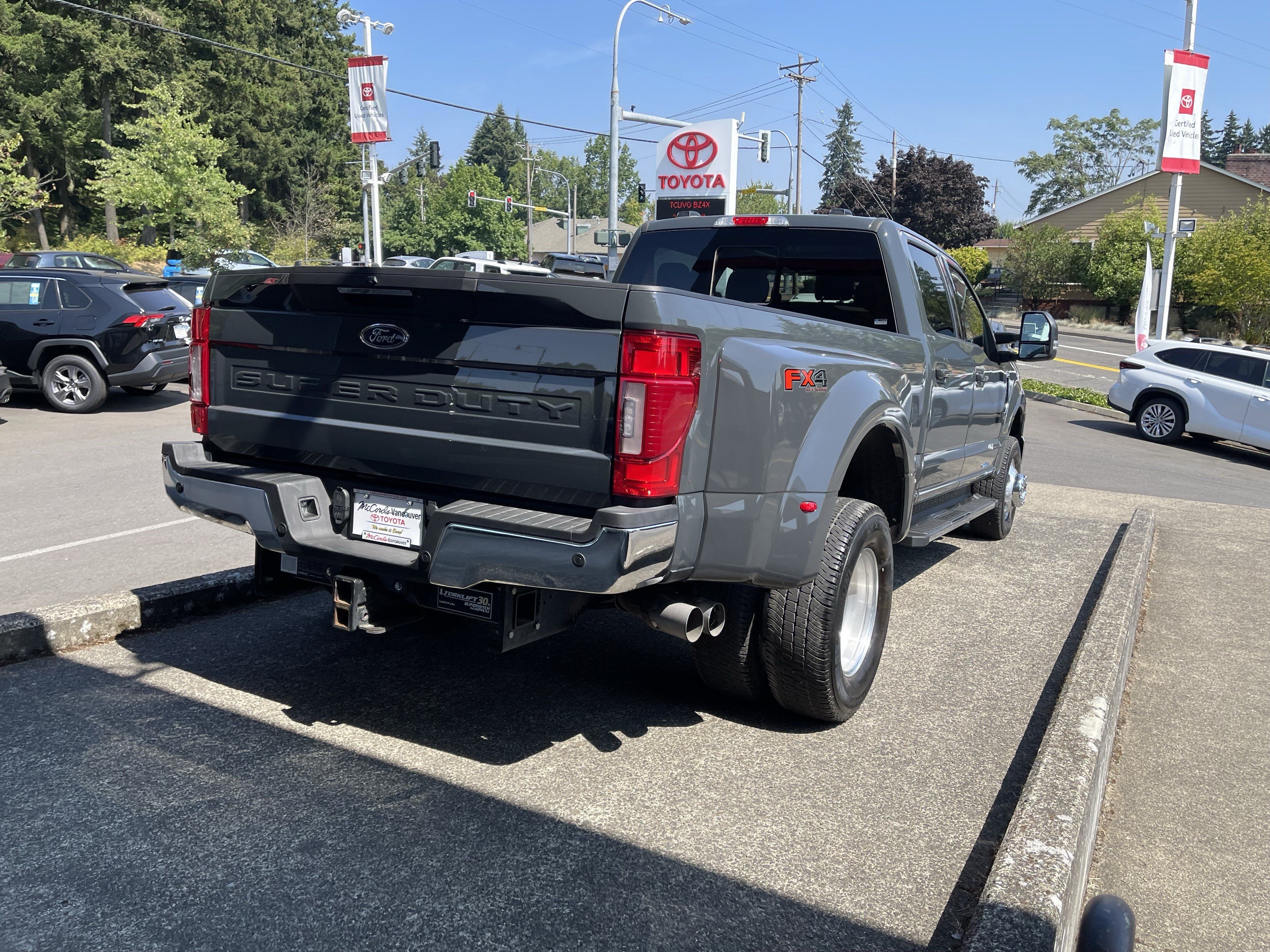 Used 2021 Ford F350 Lariat w/ Lariat Ultimate Package AWD/4WD image 7