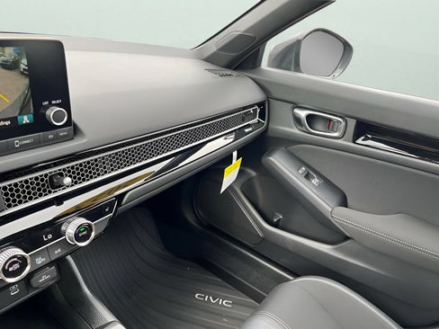 Used 2025 Honda Civic Sport Touring image 21
