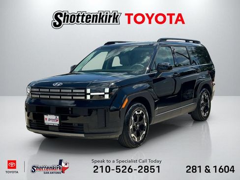 Used 2026 Hyundai Santa Fe SEL FWD image 1
