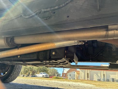 Used 2017 Ford F250 Lariat w/ Chrome Package image 12