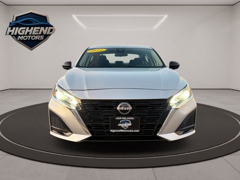 Used 2024 Nissan Altima 2.5 SV image 9