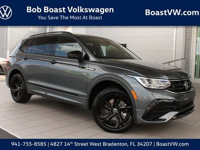 Certified 2024 Volkswagen Tiguan SE R-Line