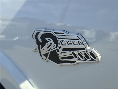 New 2026 RAM 1500 4x4 Crew Cab image 10