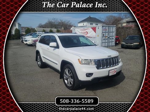 Used 2013 Jeep Grand Cherokee Laredo image 1