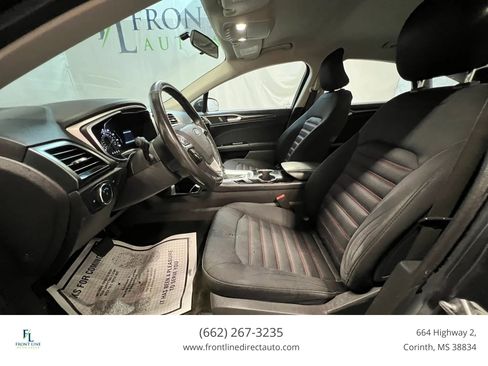 Used 2016 Ford Fusion SE FWD image 12