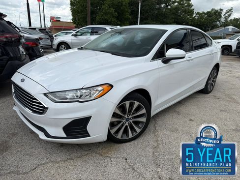 Used 2020 Ford Fusion SE AWD/4WD image 1