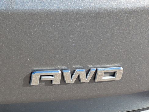 Used 2019 GMC Terrain Denali w/ LPO, Floor Liner Package image 17