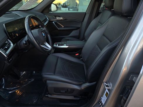 Used 2025 BMW X1 xDrive28i image 16