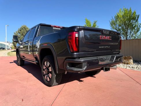 Used 2025 GMC Sierra 3500 Denali w/ Denali Reserve Package AWD/4WD image 5