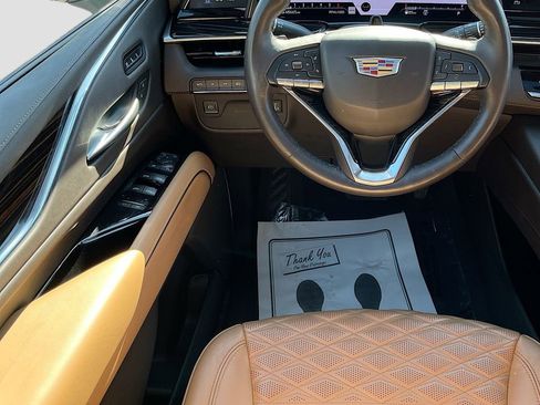 Used 2023 Cadillac Escalade Premium Luxury image 30