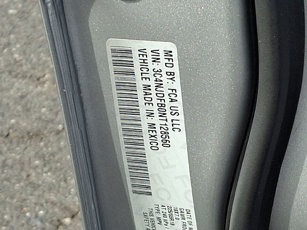 Used 2022 Jeep Compass Latitude AWD/4WD image 27