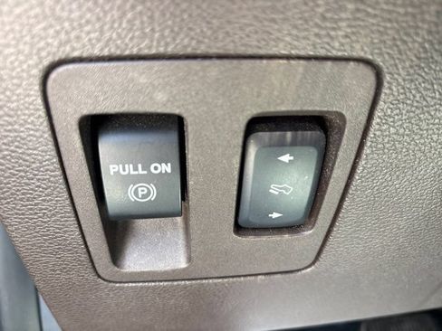 Used 2018 Ford F150 King Ranch w/ Equipment Group 601A Luxury AWD/4WD image 55